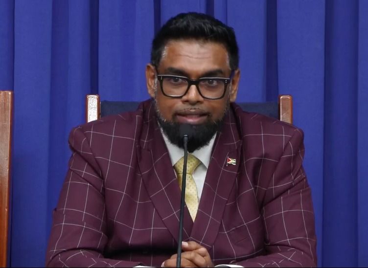 President Ali engages Skeldon farmers on revival of abandoned lands