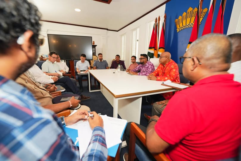 President Ali warns East Bank road contractor over poor management