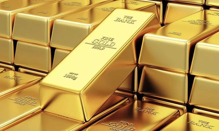 Gold prices hit record US$4,000 as investors run from uncertainty