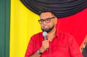 586764588_1267264908542617_801731254009438953_n