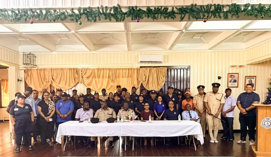 Minister Walrond Engages Community Policing Groups in Linden, Region 10