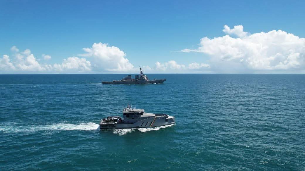 GDF COAST GUARD COMPLETES PASSEX WITH U.S. NAVY