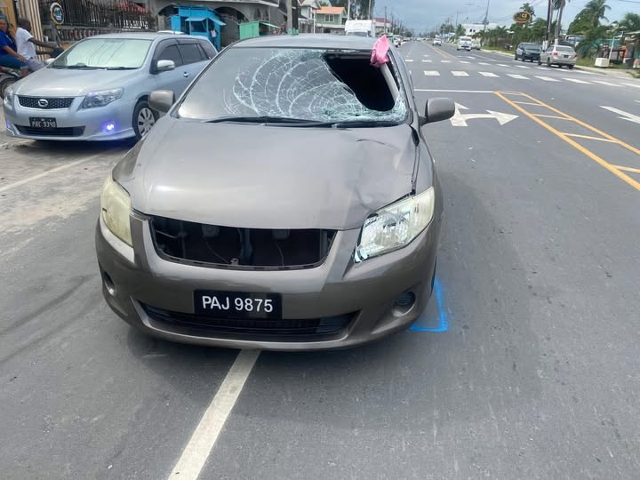 Police Probe Fatal Accident at Aubrey Barker, Blue Mountain Intersection