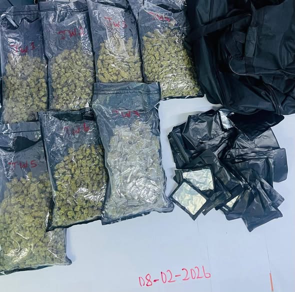 𝑷𝒐𝒍𝒊𝒄𝒆 𝑭𝒊𝒏𝒅 5.70 𝑷𝒐𝒖𝒏𝒅𝒔 𝒐𝒇 𝑺𝒖𝒔𝒑𝒆𝒄𝒕𝒆𝒅 𝑪𝒂𝒏𝒏𝒂𝒃𝒊𝒔 𝒅𝒖𝒓𝒊𝒏𝒈 𝑶𝒑𝒆𝒓𝒂𝒕𝒊𝒐𝒏 𝒂𝒕 𝑯𝒂𝒅𝒇𝒊𝒆𝒍𝒅 𝑺𝒕𝒓𝒆𝒆𝒕; 𝑶𝒏𝒆 𝑰𝒏 𝑪𝒖𝒔𝒕𝒐𝒅𝒚