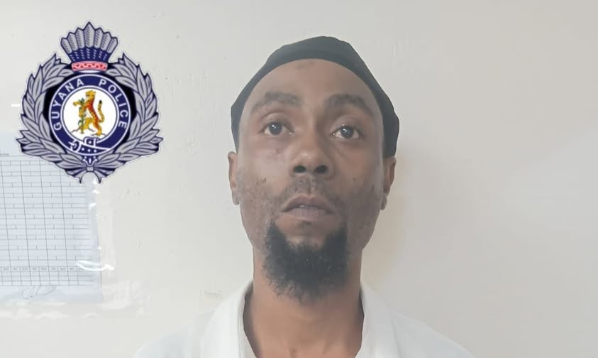 𝑳𝒂𝒃𝒐𝒖𝒓𝒆𝒓 𝑪𝒉𝒂𝒓𝒈𝒆𝒅 𝒘𝒊𝒕𝒉 𝑭𝒆𝒍𝒐𝒏𝒊𝒐𝒖𝒔 𝑾𝒐𝒖𝒏𝒅𝒊𝒏𝒈 𝒂𝒕 𝑽𝒓𝒚𝒉𝒆𝒊𝒅’𝒔 𝑳𝒖𝒔𝒕