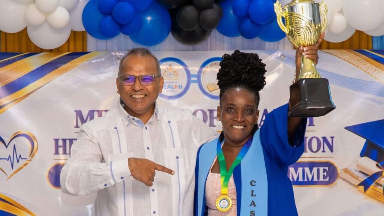 19 Medexes graduate as Anthony urges higher standards in patient care